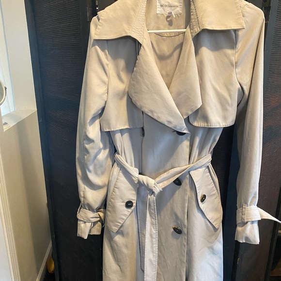 BCBG Trench Coat (s) - Picture 5 of 9
